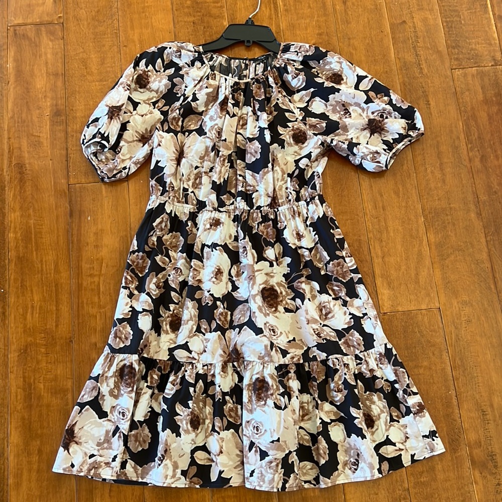 Rails floral dress size M. Black, brown and tan florals